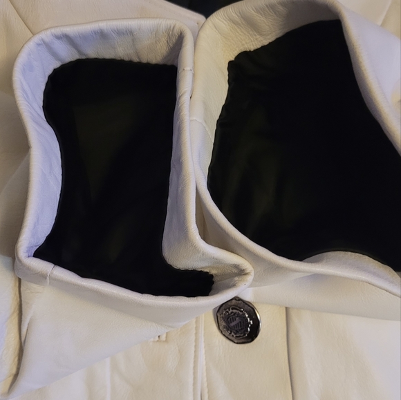 NWOT/ Vintage 1960's Leather White Coat - Picture 4 of 8